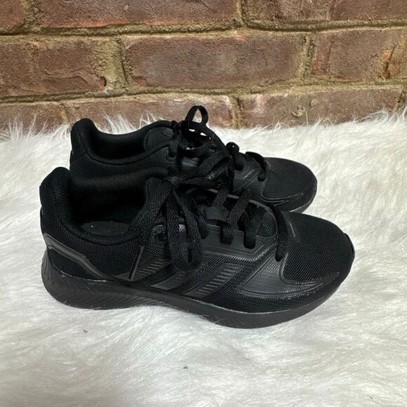 Adidas Kids Black Sneaker Size 13.5 - Picture 1 of 7